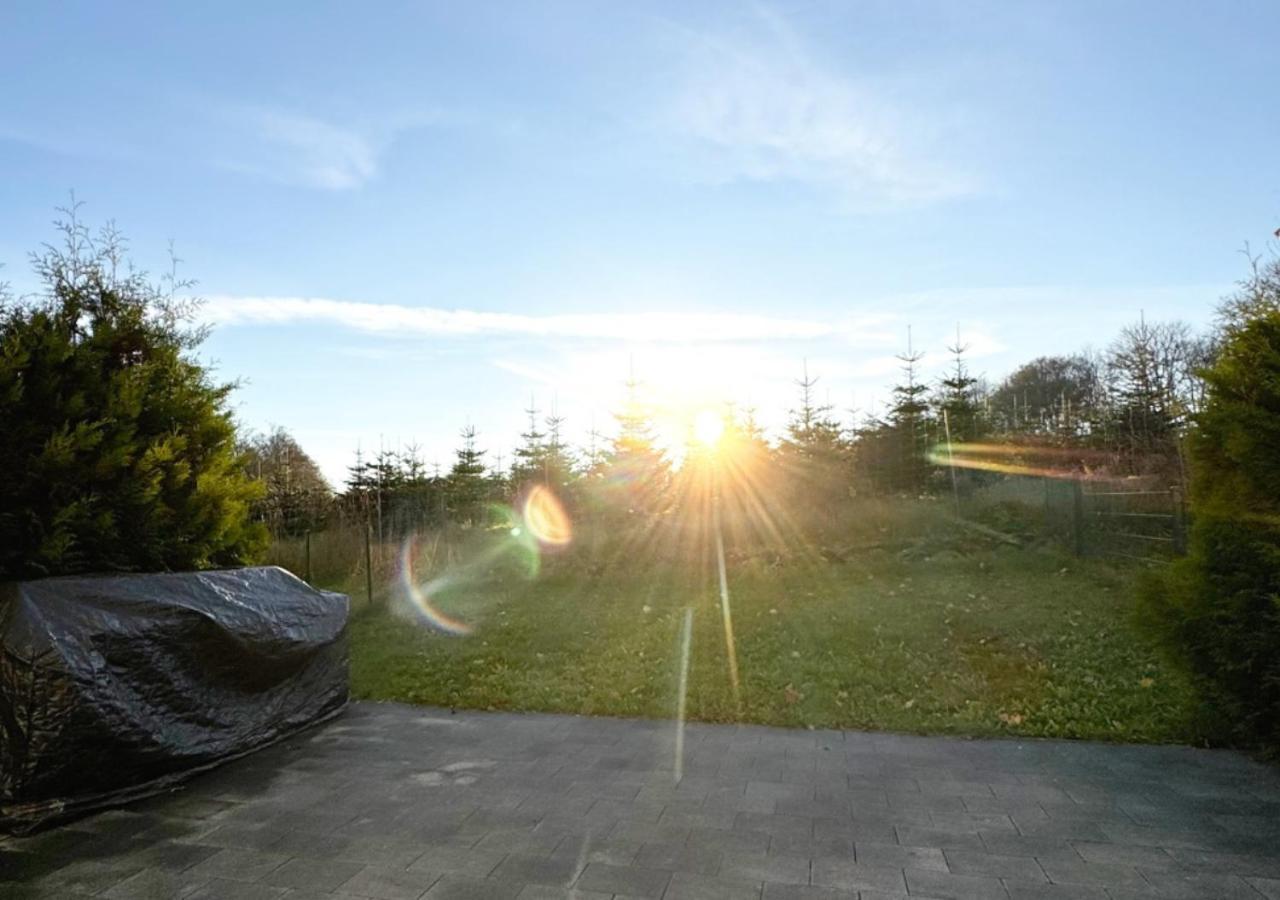 Greenhouse Living Apartment Nivis Mit Garten - 4 Minuten Nach Winterberg - Wandern, Mountainbike Fahren - Natur Geniessen เมเดบาค ภายนอก รูปภาพ